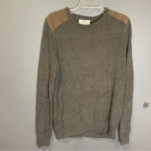 Vintage sweater with suede shoulder